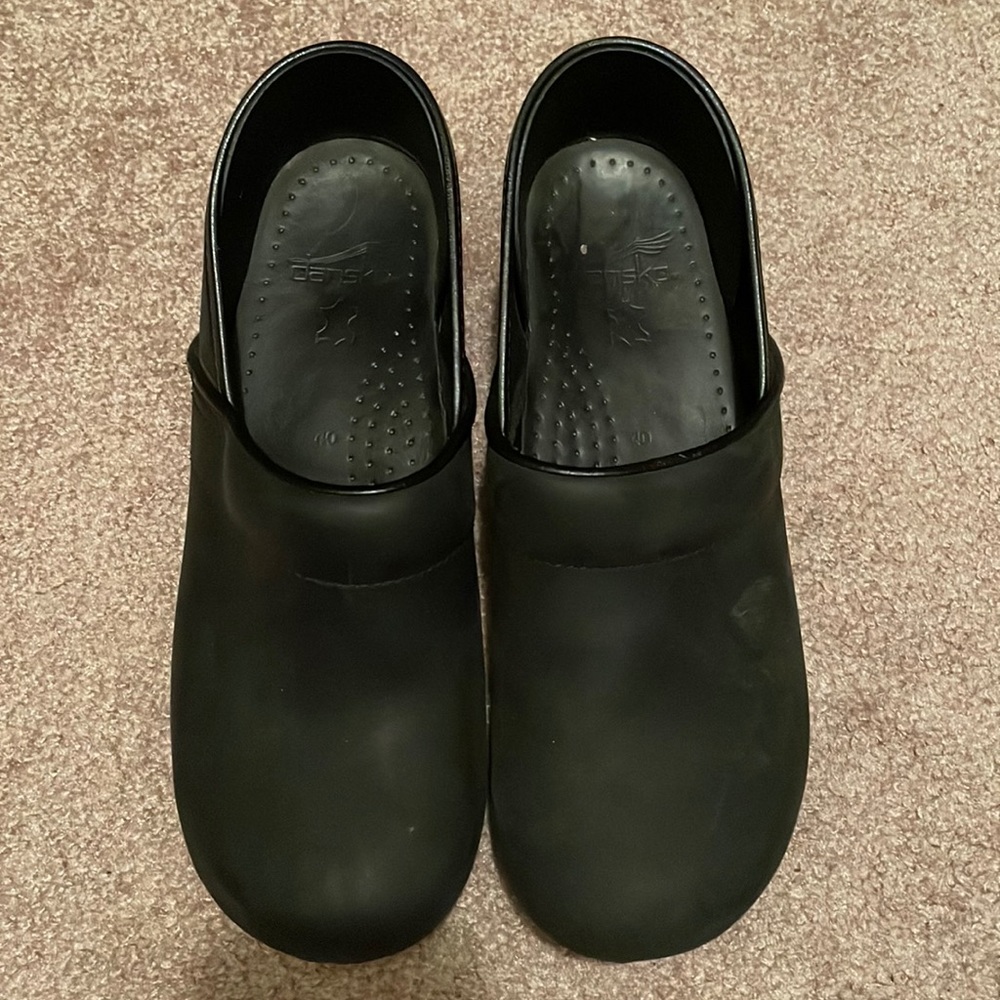 Women’s Black Oiled Dansko Clogs